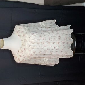 Soprano flowy floral top